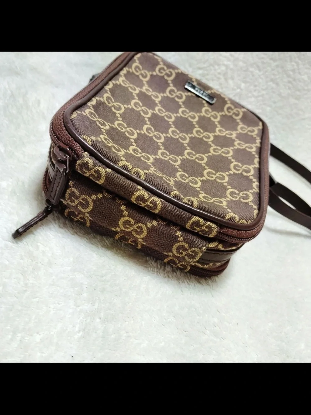 Gucci Brown GG Monogram Messenger Crossbody